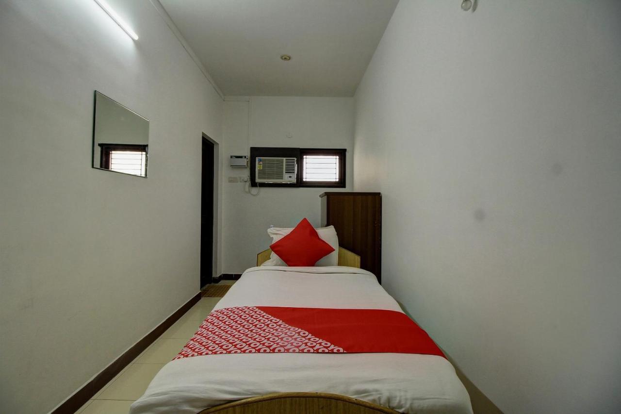Lake View Hotel Madurai Exterior foto